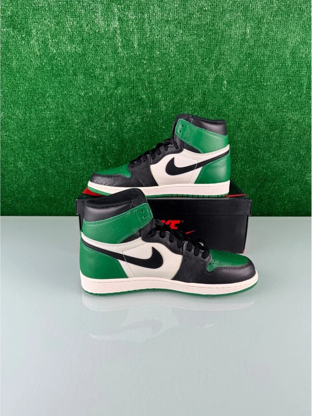 Size 11 - Jordan 1 Retro High OG Pine Green 2018